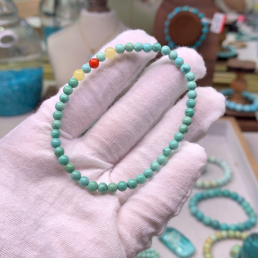 绿松石配饰未镶嵌