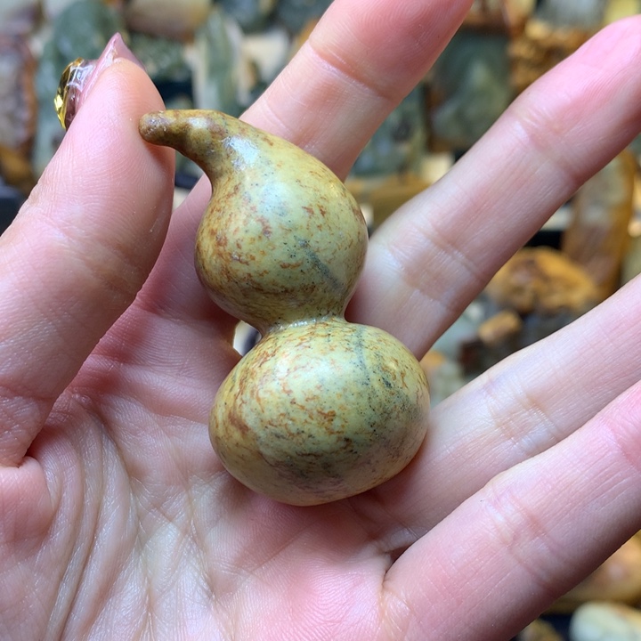 岫岩河磨玉（透闪石质玉）挂件未镶嵌