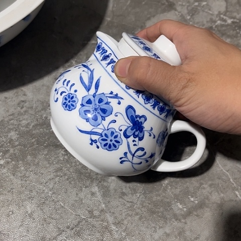 陶瓷手绘随手泡一个