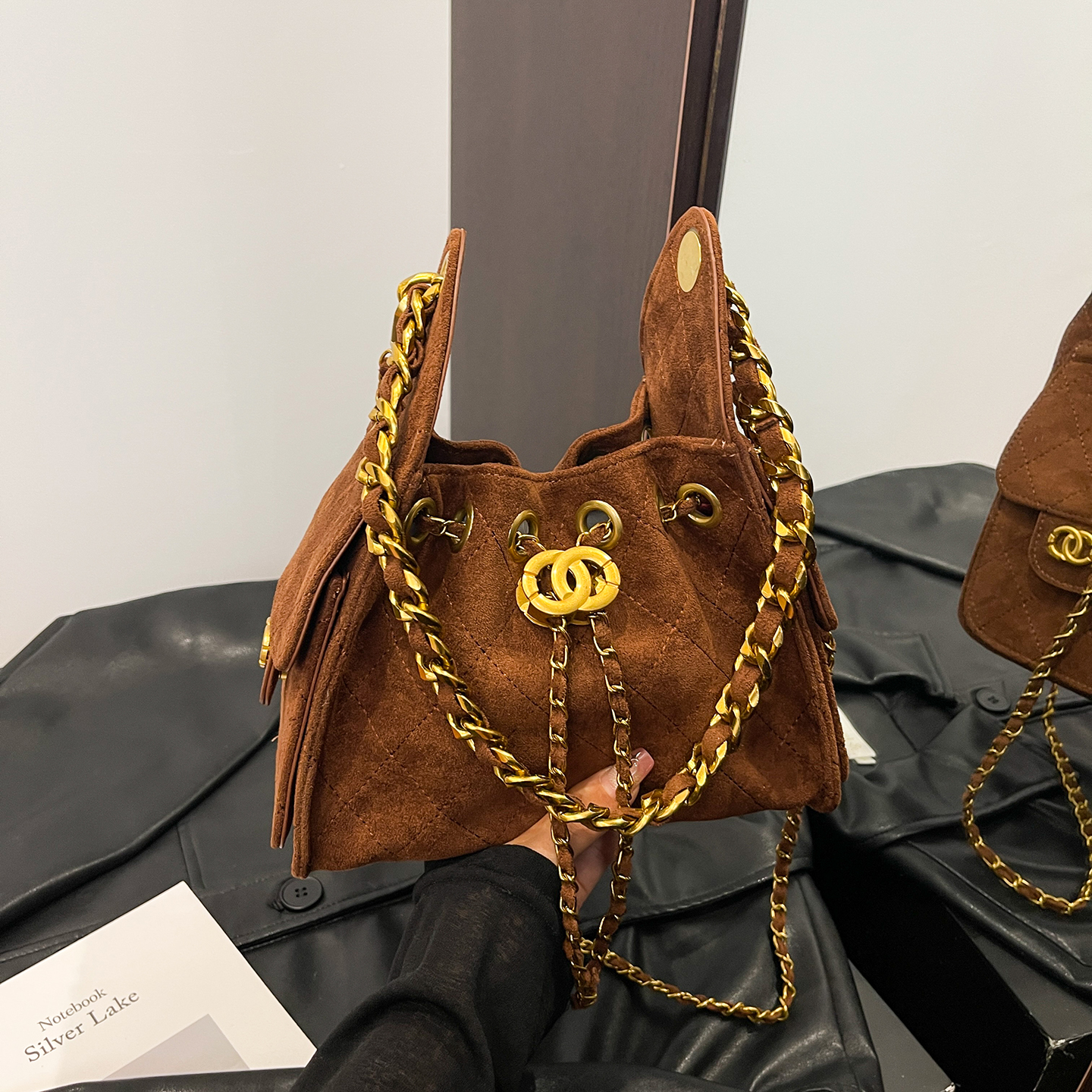 2025秋冬新款小香风hobo菱格磨砂皮链条水桶包通勤百搭单肩腋下包