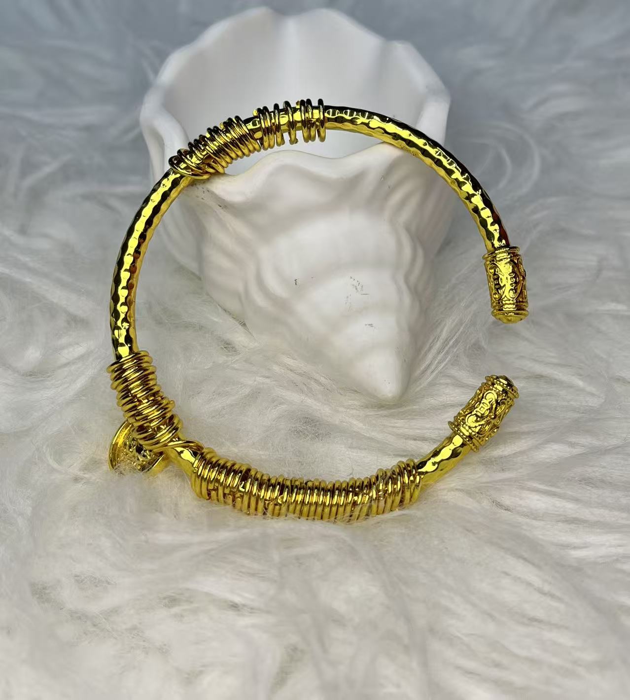 钛钢手镯 XKK 新款盘缠镯 时尚百搭精致轻奢钛钢手镯C005