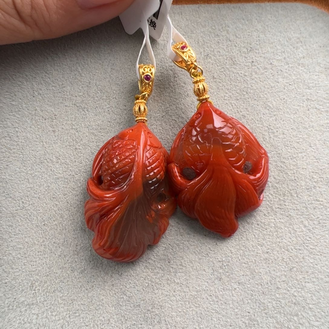 南红玛瑙银S925镶嵌（万能扣锦鲤鱼吊坠31*24多样性发一