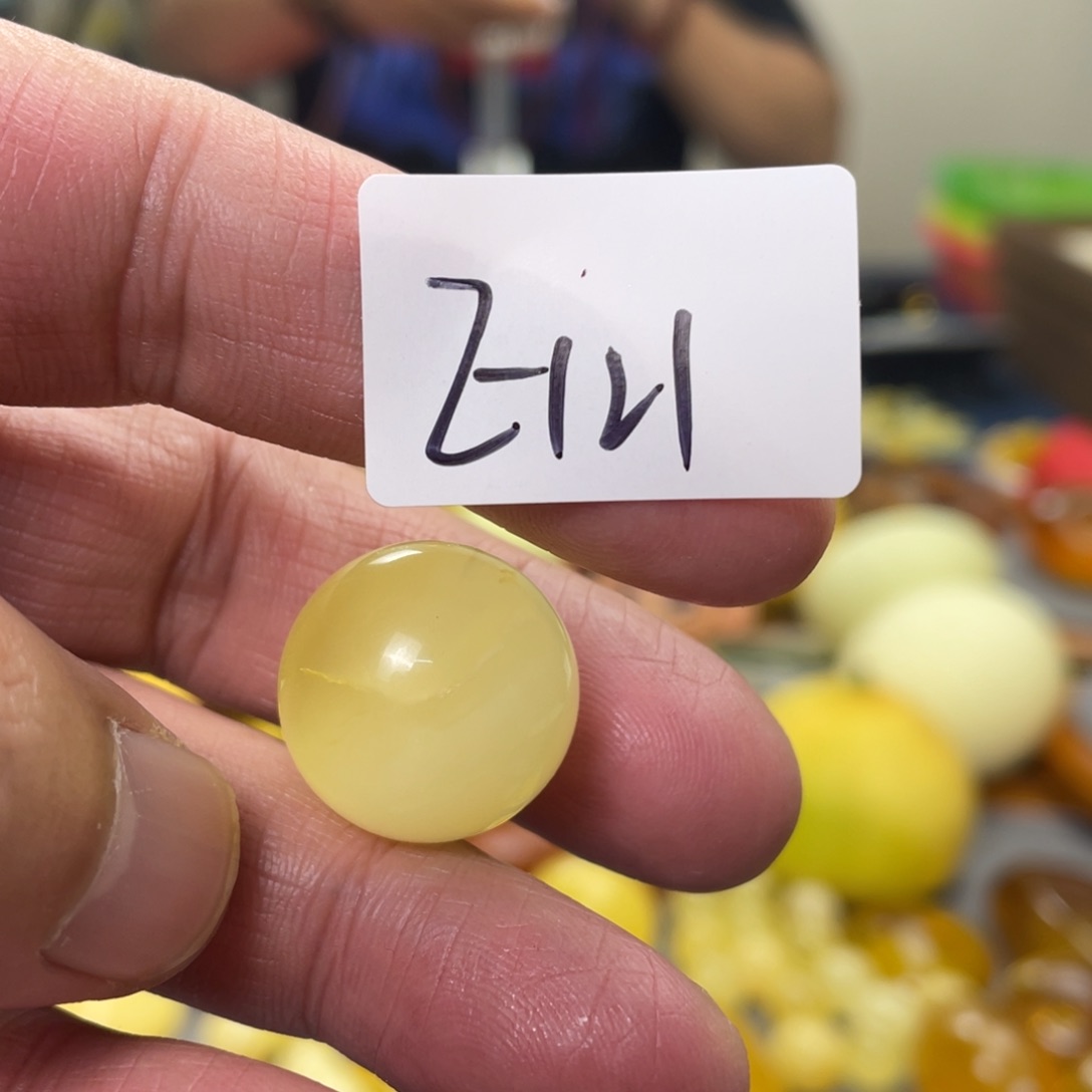 手链琥珀未镶嵌多样性发，发其中一件