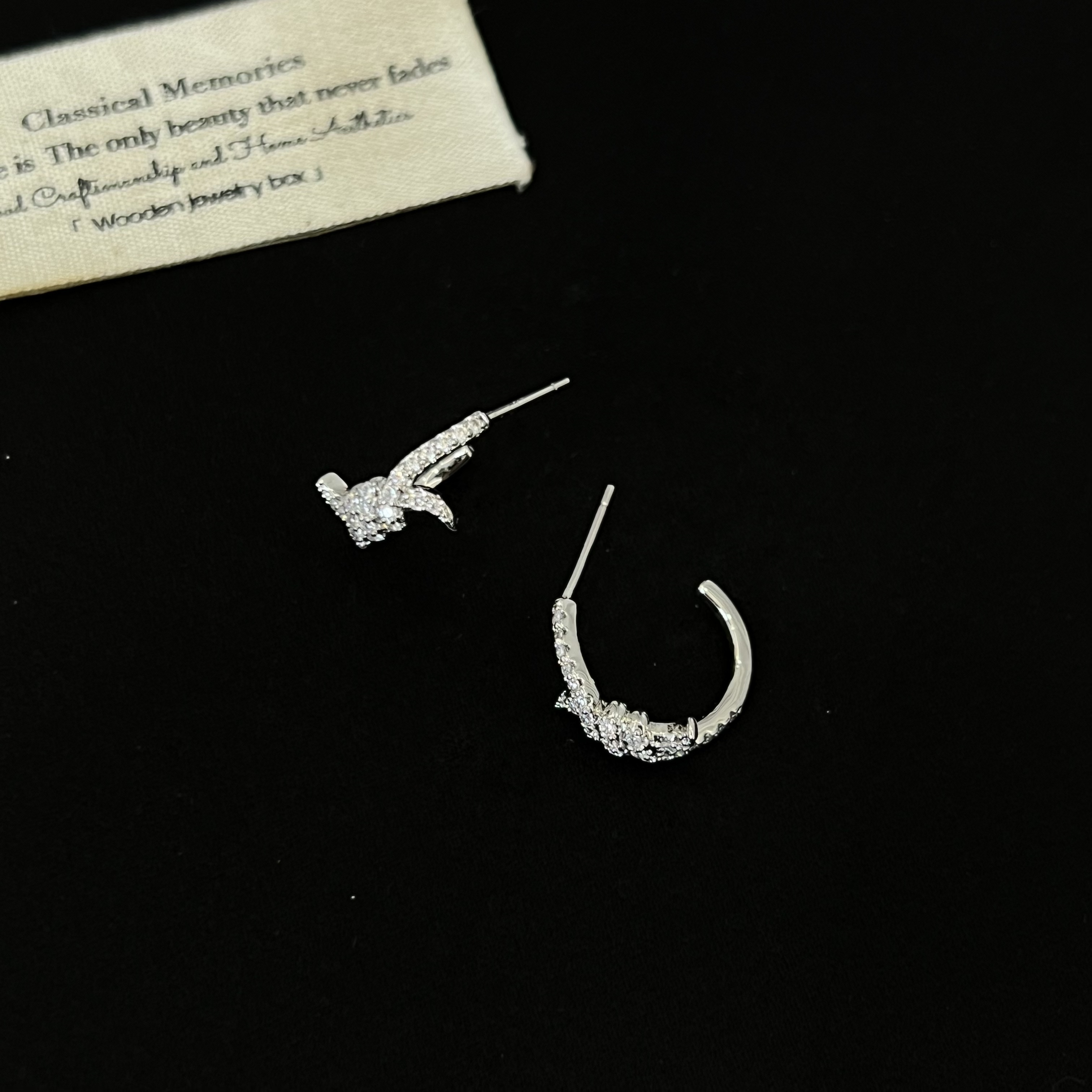 铜合金耳饰 气质高级镶嵌绳结银色耳环4161