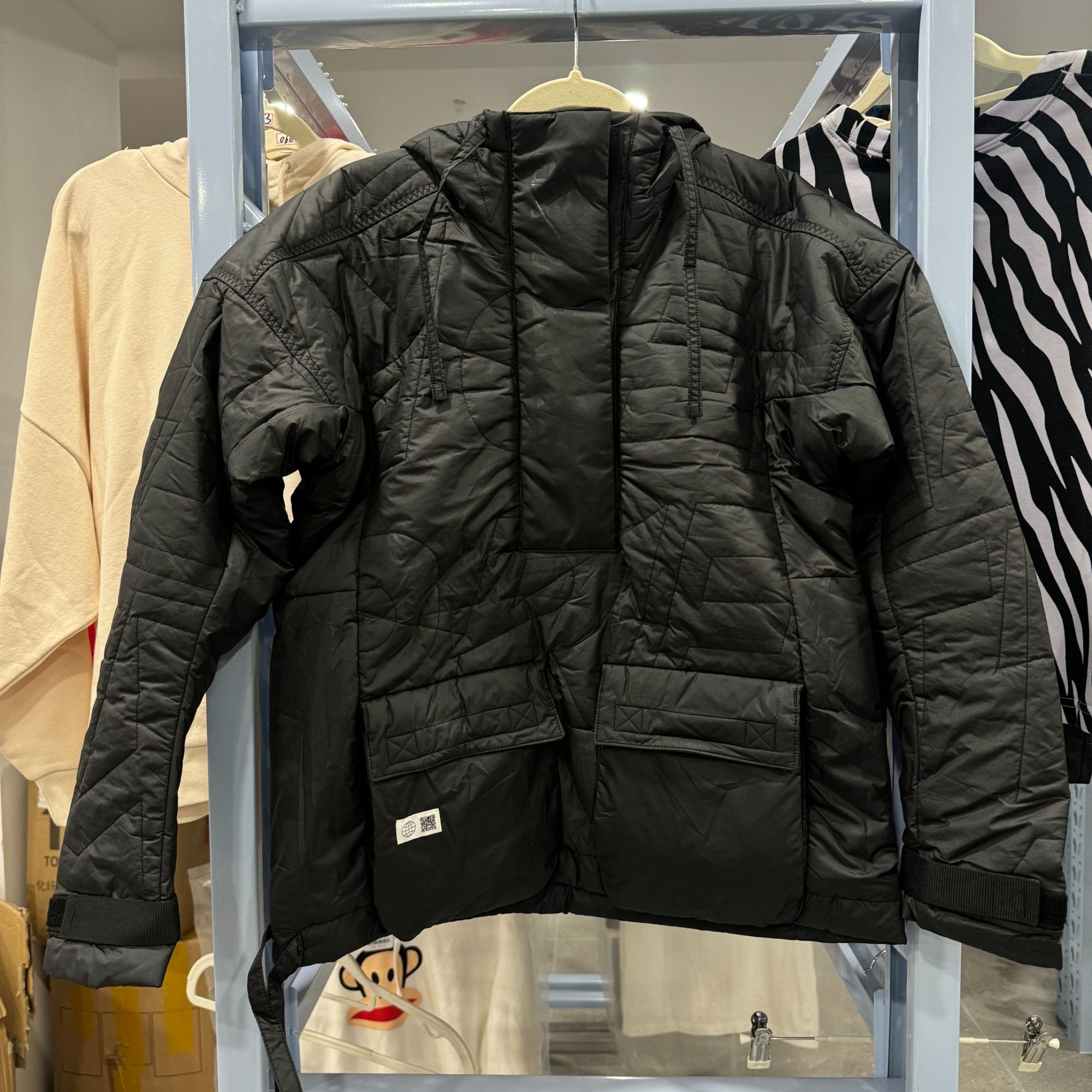 阿迪女款运动棉服HE7066(186)