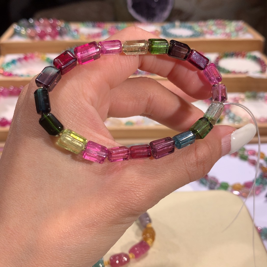 碧玺多样性发货一件未镶嵌