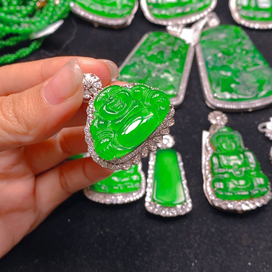 翡翠颈饰银S925镶嵌888888888