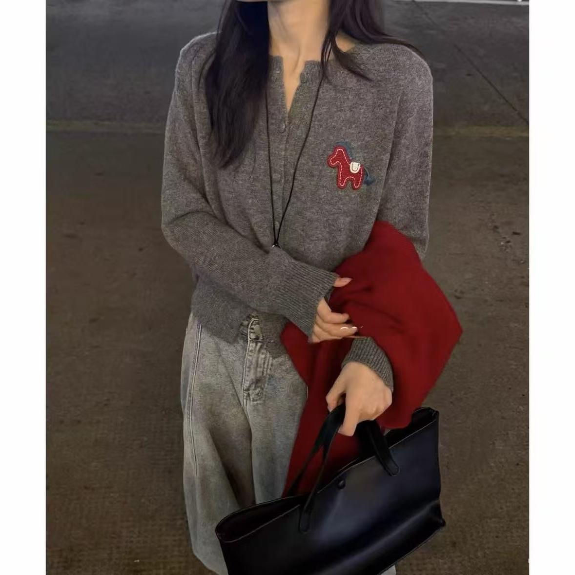 木子静-「马到成功」韩系简约时尚百搭洋气设计感满满针织开衫-7042