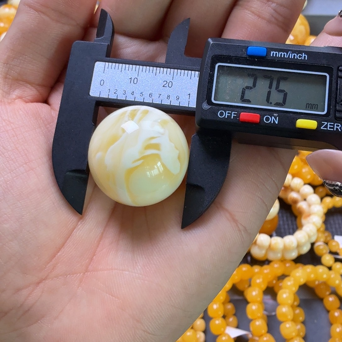 蜜蜡未镶嵌珠宝奇石