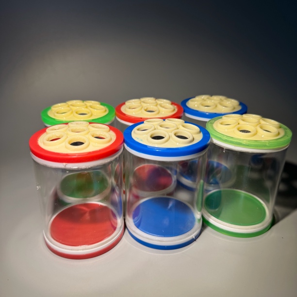 七孔透明塑料蝈蝈叫罐 鸣虫饲养用具