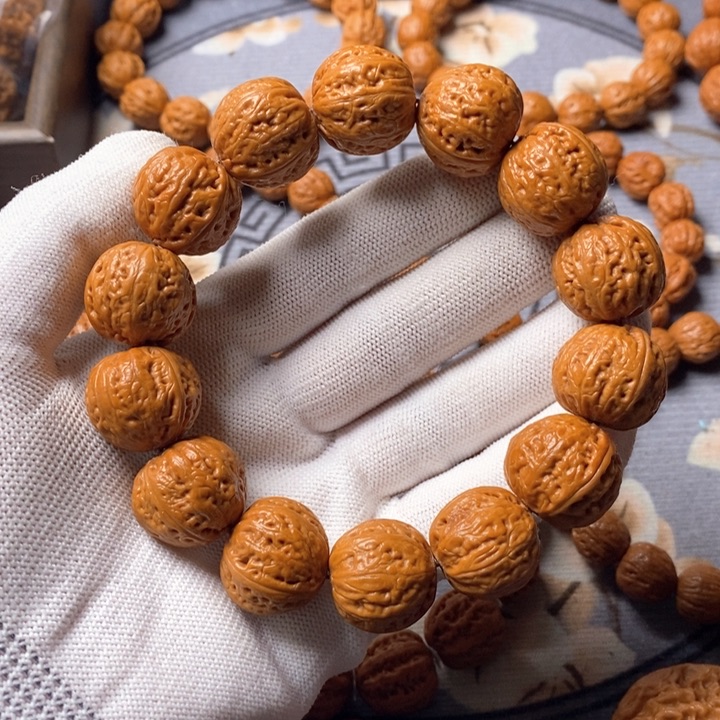 文玩核桃手串2:0滴溜圆金钱底