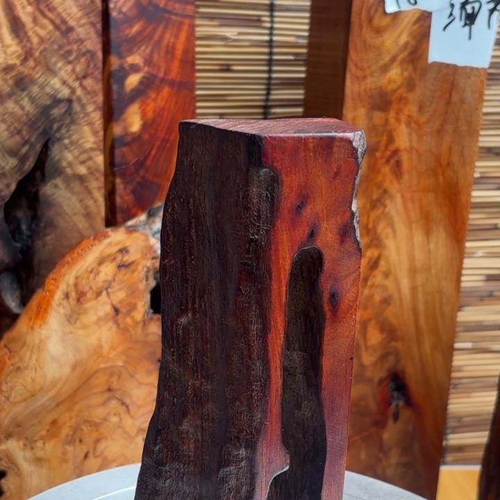 大***吉大叶紫檀（黑酸枝木类）