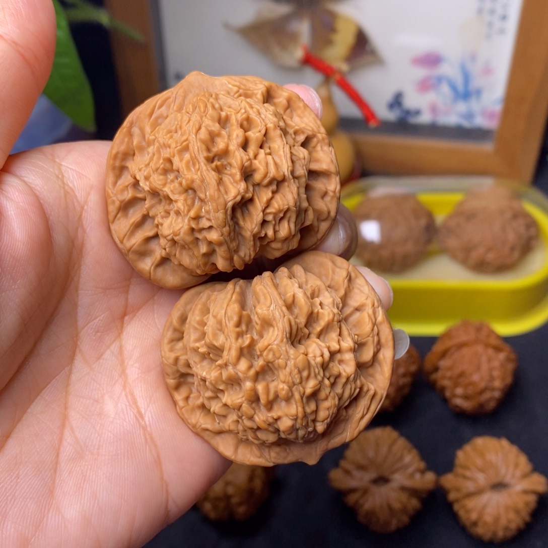 文玩核桃把件44狮虎兽