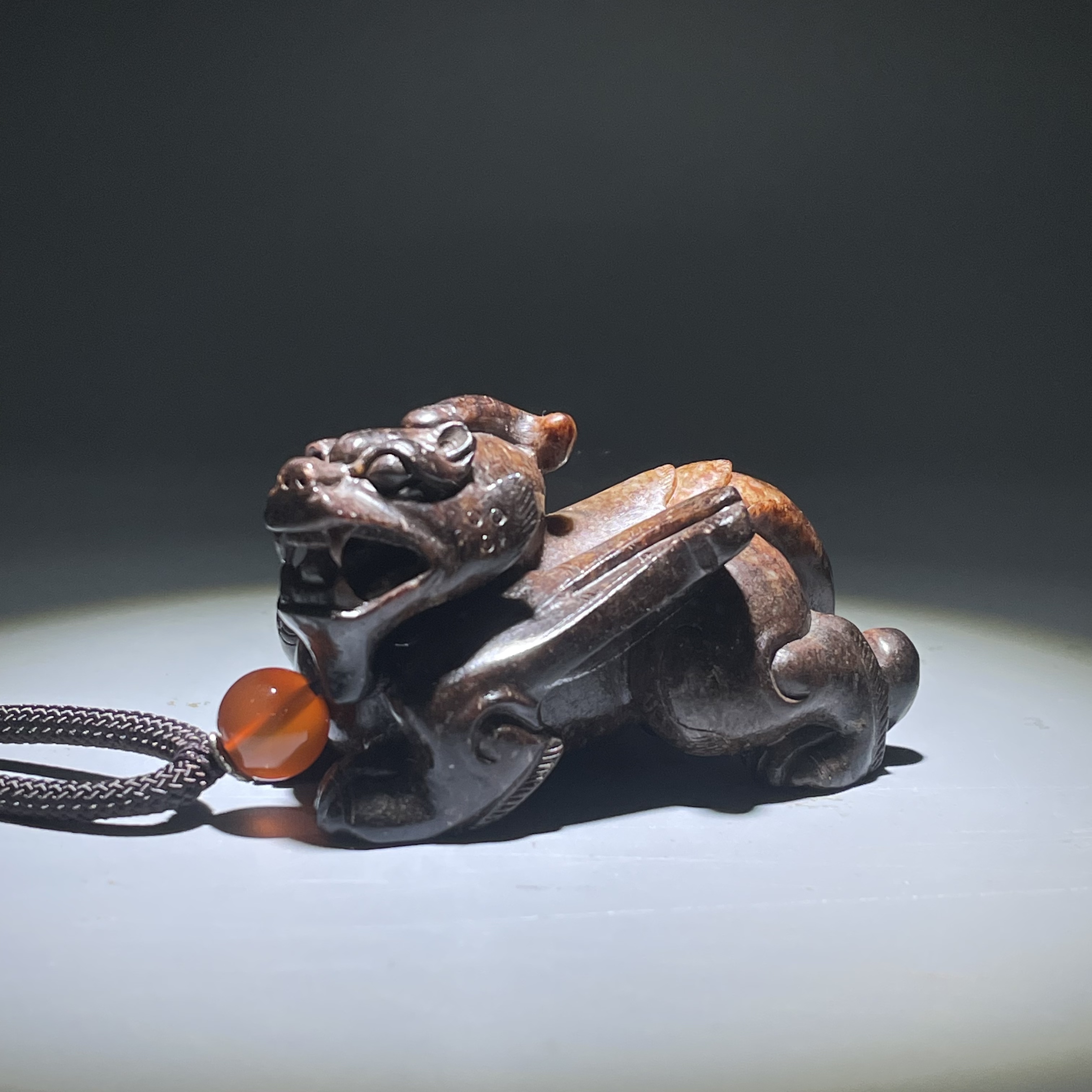 明-古玉飞天貔貅把件2503120035