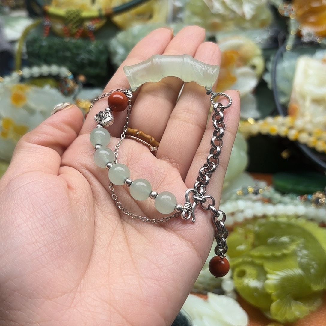 蛇纹石玉未镶嵌吊坠