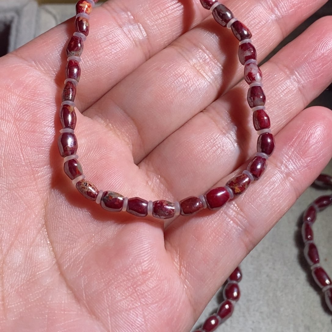 天然辰砂原矿随形手串