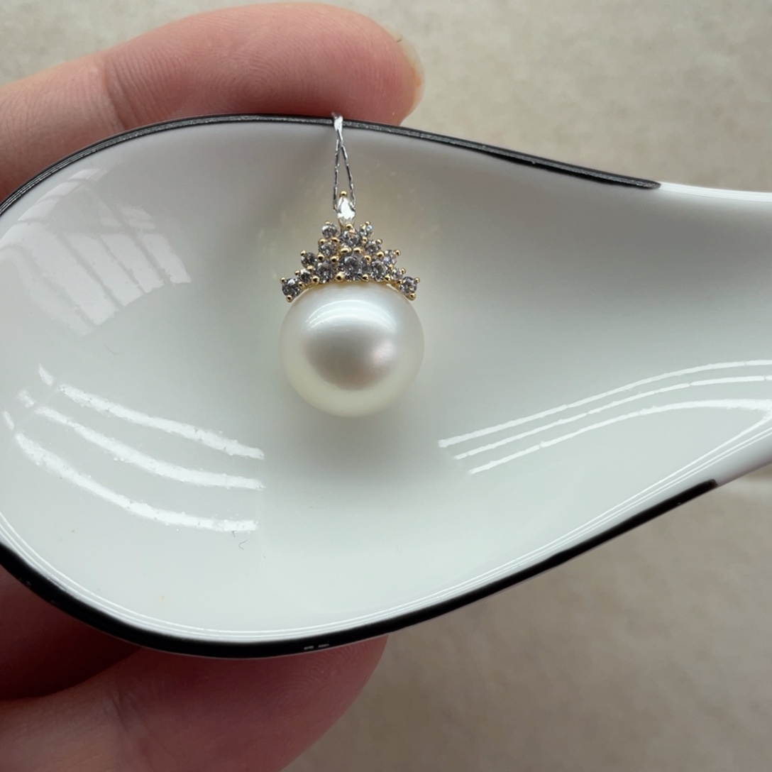 海水珍珠颈饰18K金镶嵌12-13mm