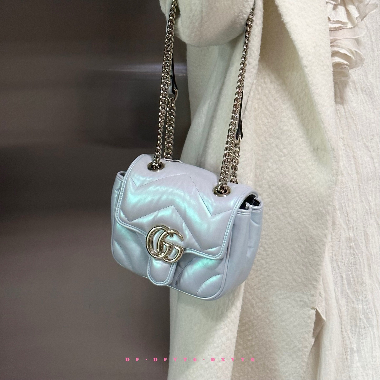 95新 GUCCI/古驰 gucci 镭射紫马蒙胖丁链条斜挎包
