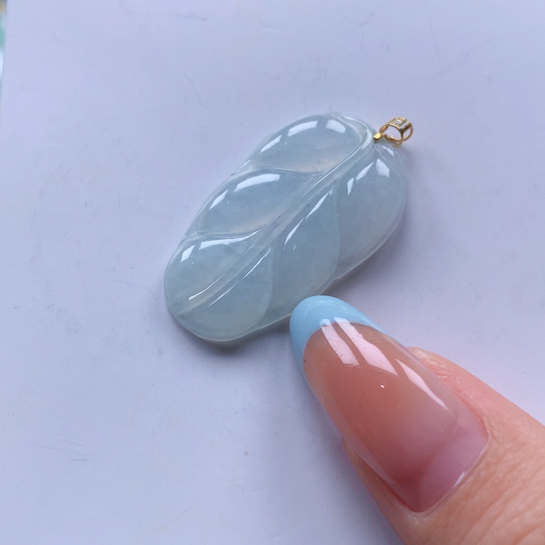 颈饰未镶嵌翡翠吊坠