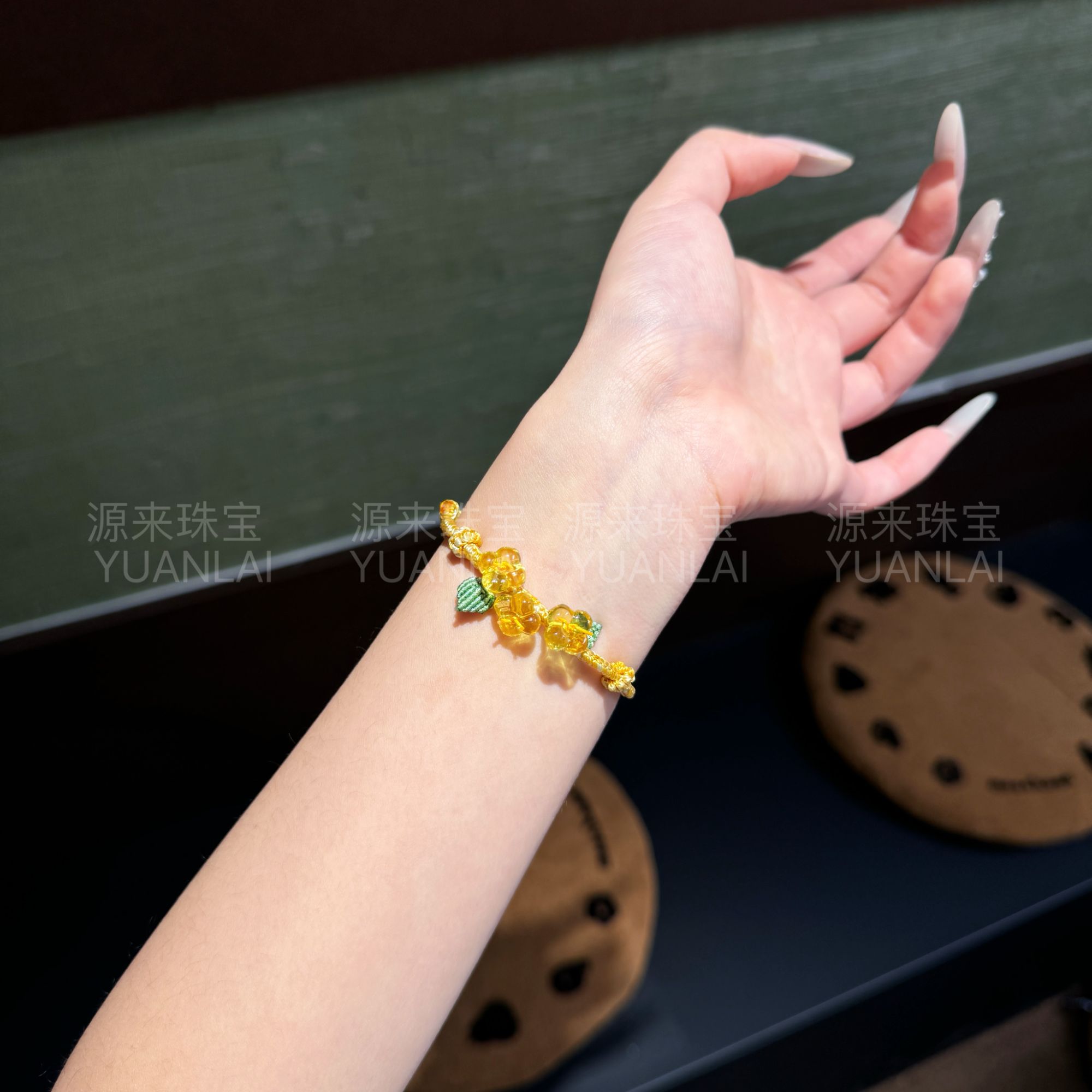 YY08 蜜蜡桂花手串