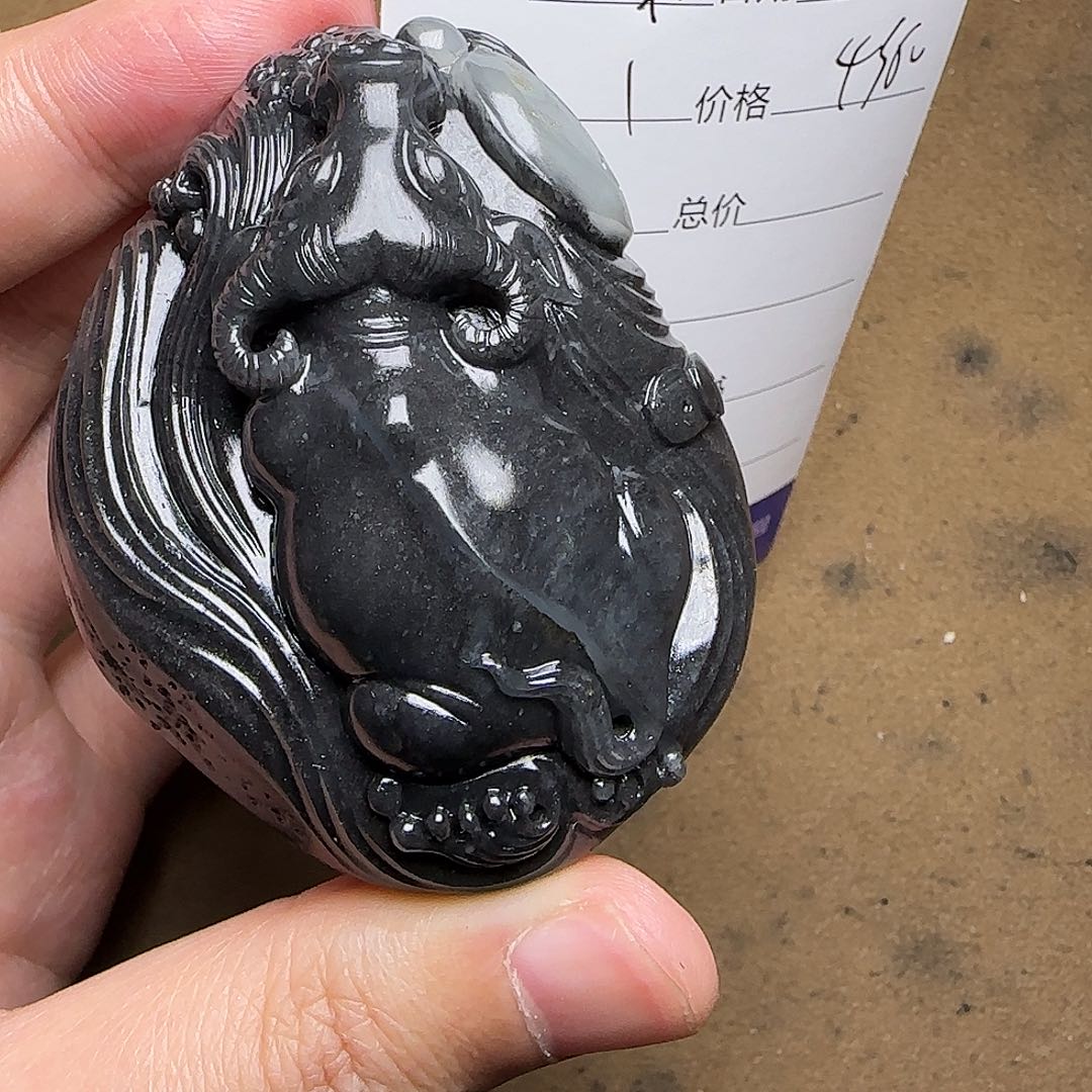 【闪购商品】和田玉挂件未镶嵌莱****车