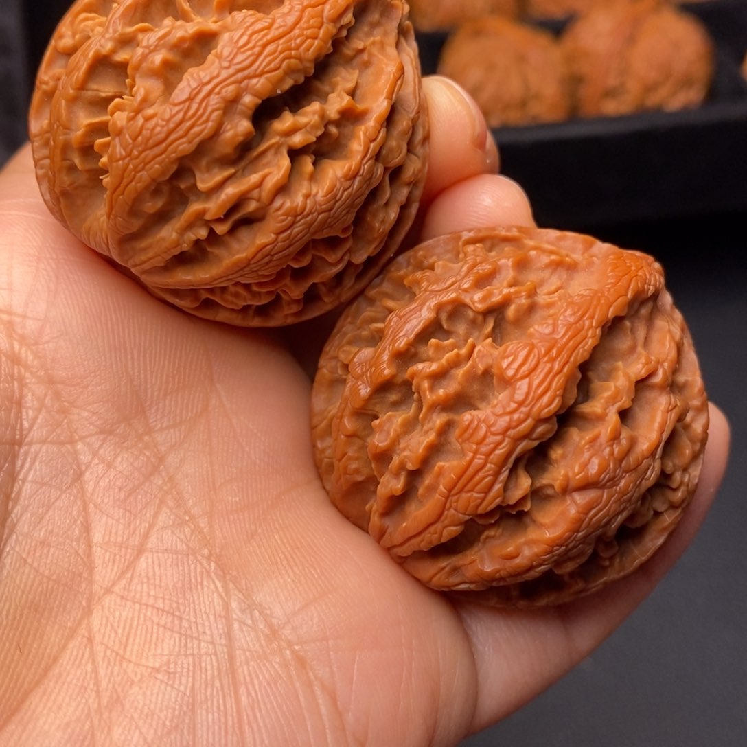 文玩核桃吊坠秦岭野生核桃