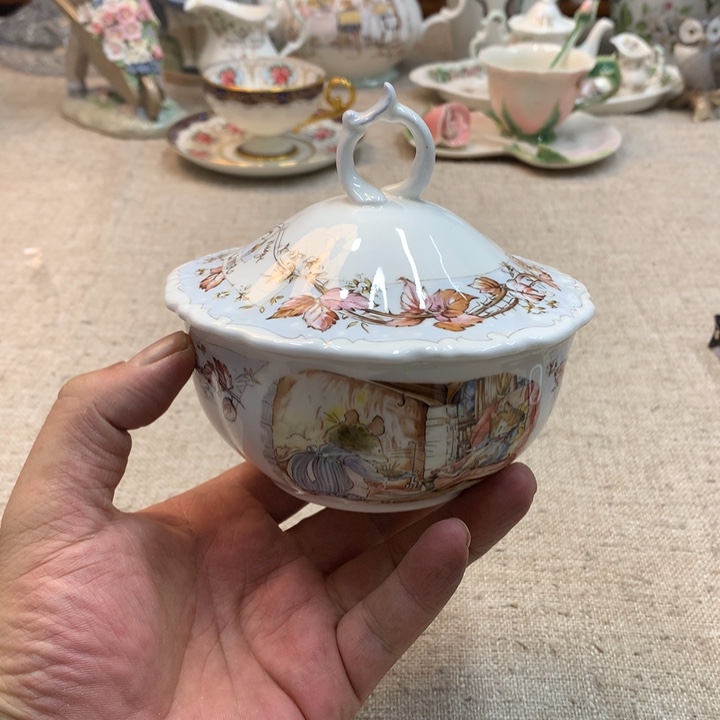 金瓷阁家的美丽瓷器