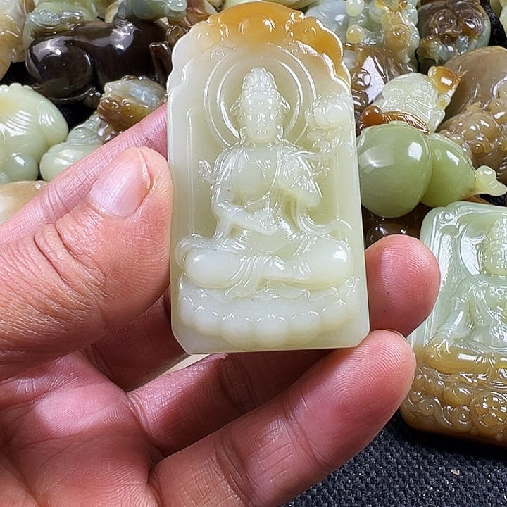 踏***云和田玉未镶嵌吊坠(不含链)