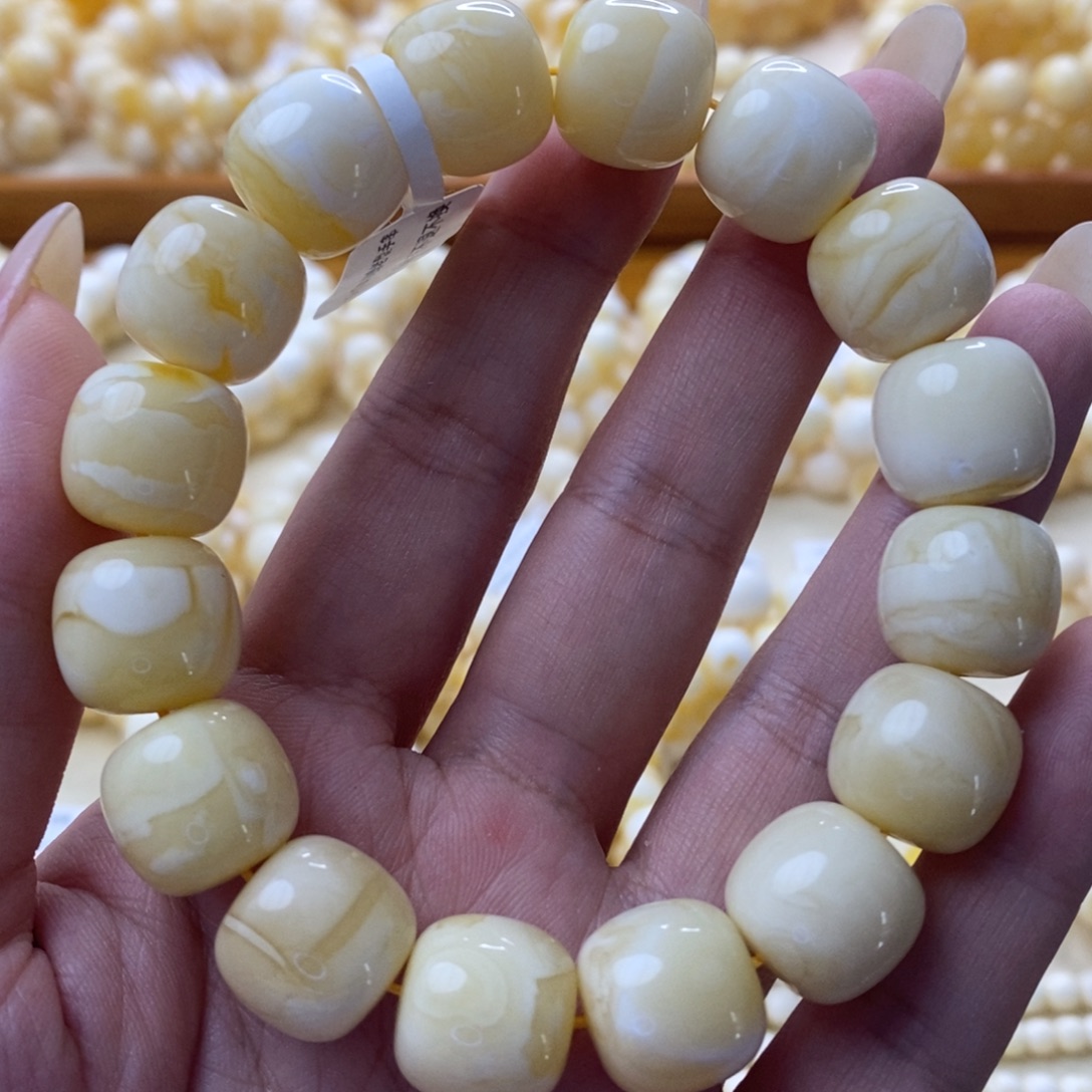 封***琥珀未镶嵌手链琥珀