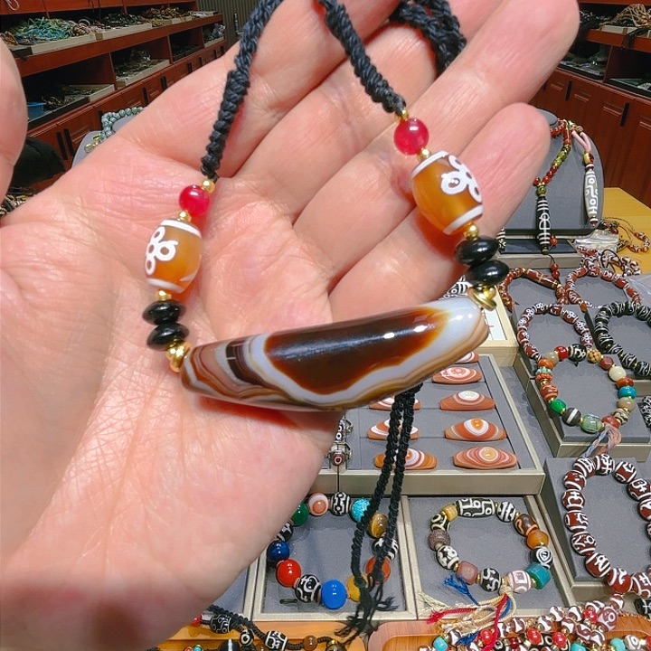 未镶嵌玛瑙/玉髓珠宝奇石