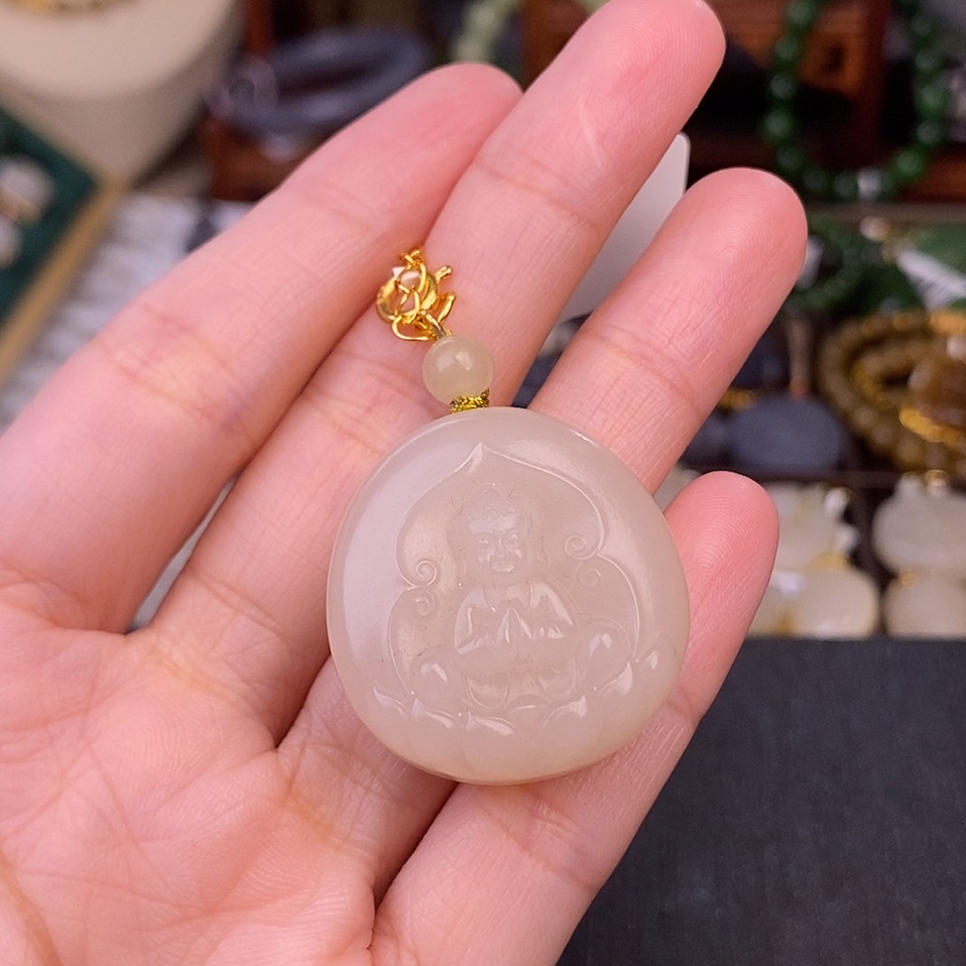 和田玉熟藕粉吊坠浓色老料宝宝佛清货未镶嵌