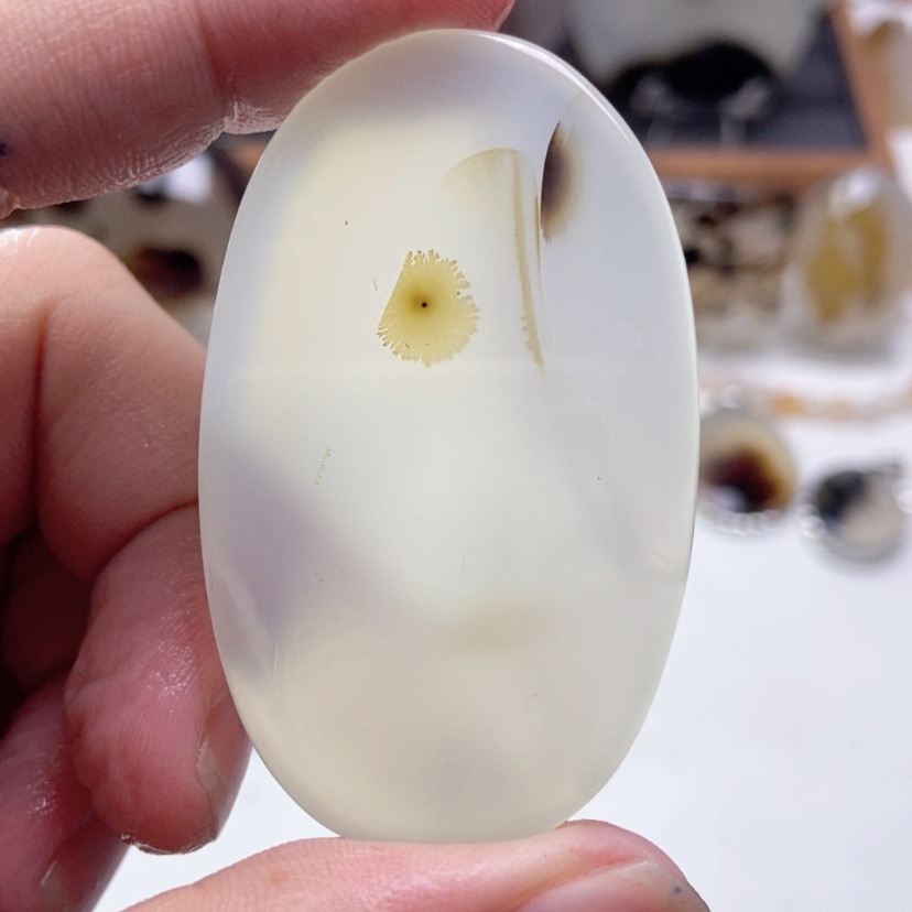 【闪购商品】玛瑙/玉髓颈饰未镶嵌