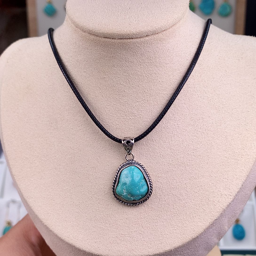 绿松石银S925镶嵌颈饰绿松石颈饰