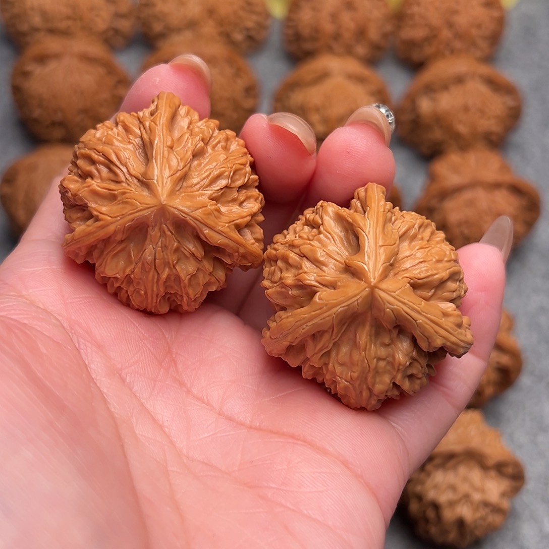 把件文玩核桃精品御龙粗筋三棱40+