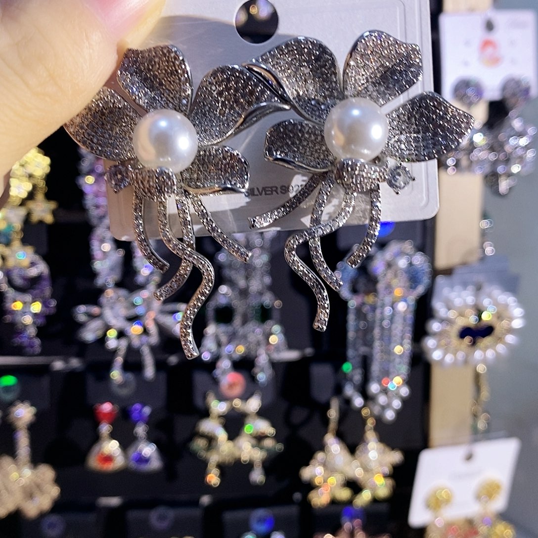 锆石纯铜合金锆石