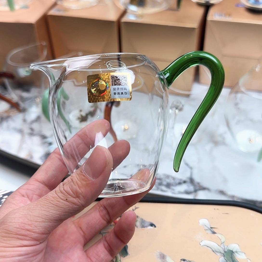 禾器湖绿色小号怡然公道杯