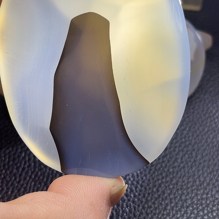 用***9玛瑙/玉髓未镶嵌颈饰