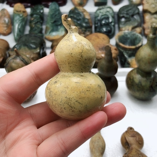 岫岩河磨玉（透闪石质玉）把件未镶嵌大*