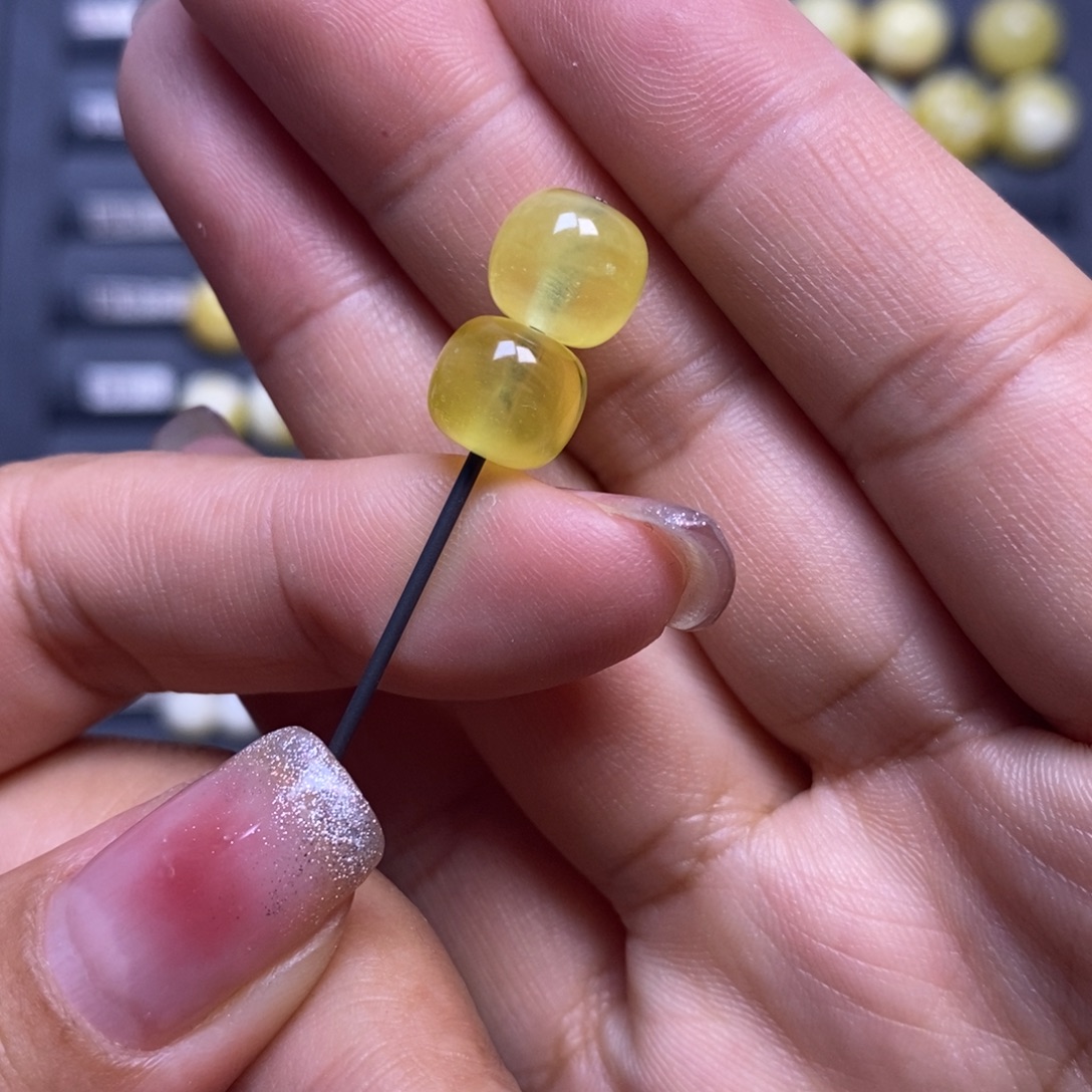 蜜蜡未镶嵌珠宝奇石金漂白妖花老型9.2*8.2mm