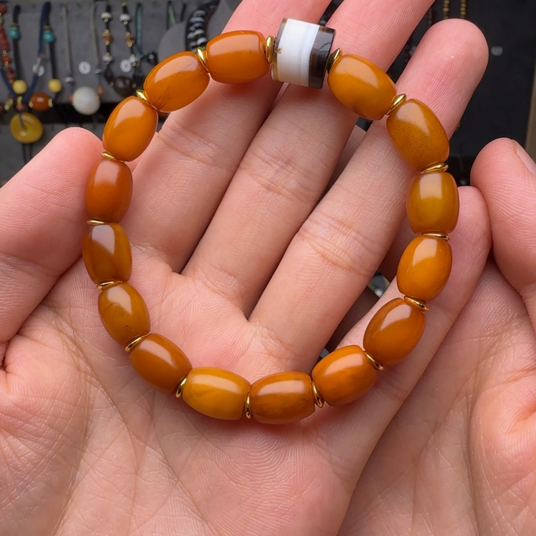 未镶嵌蜜蜡手链hhvbhbnnbnn