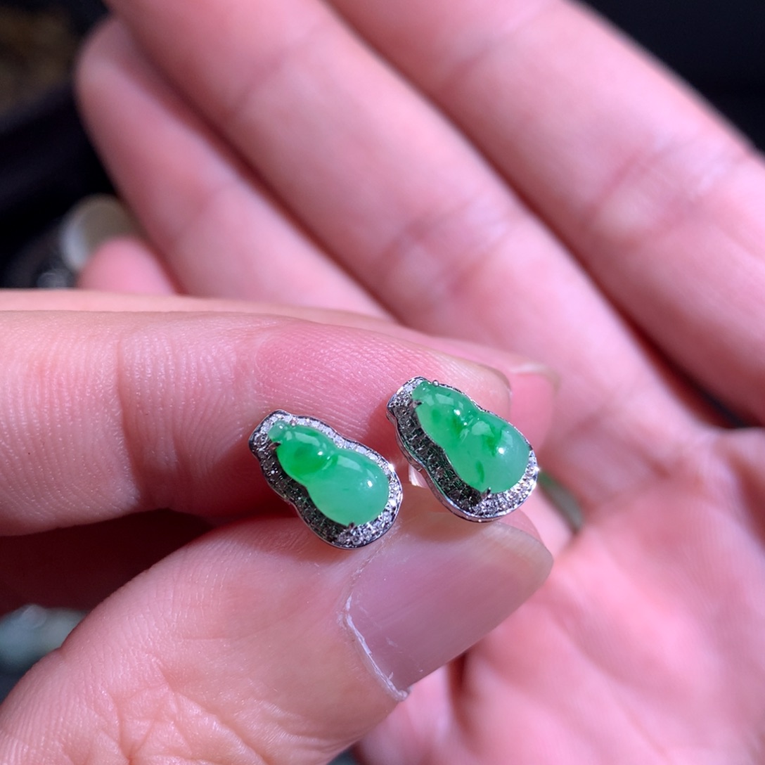 翡翠耳饰18K金镶嵌葫芦