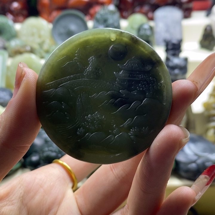 和田玉颈饰未镶嵌