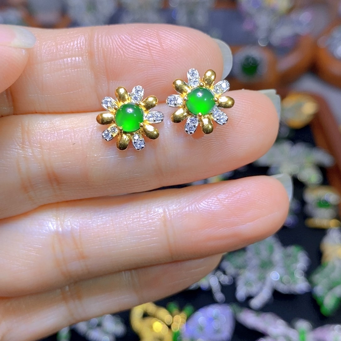 翡翠颈饰银S925镶嵌天然翡翠