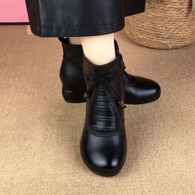 2025年秋冬时尚加绒短靴软皮软底中跟蝴蝶结绑带防脏圆头马丁靴