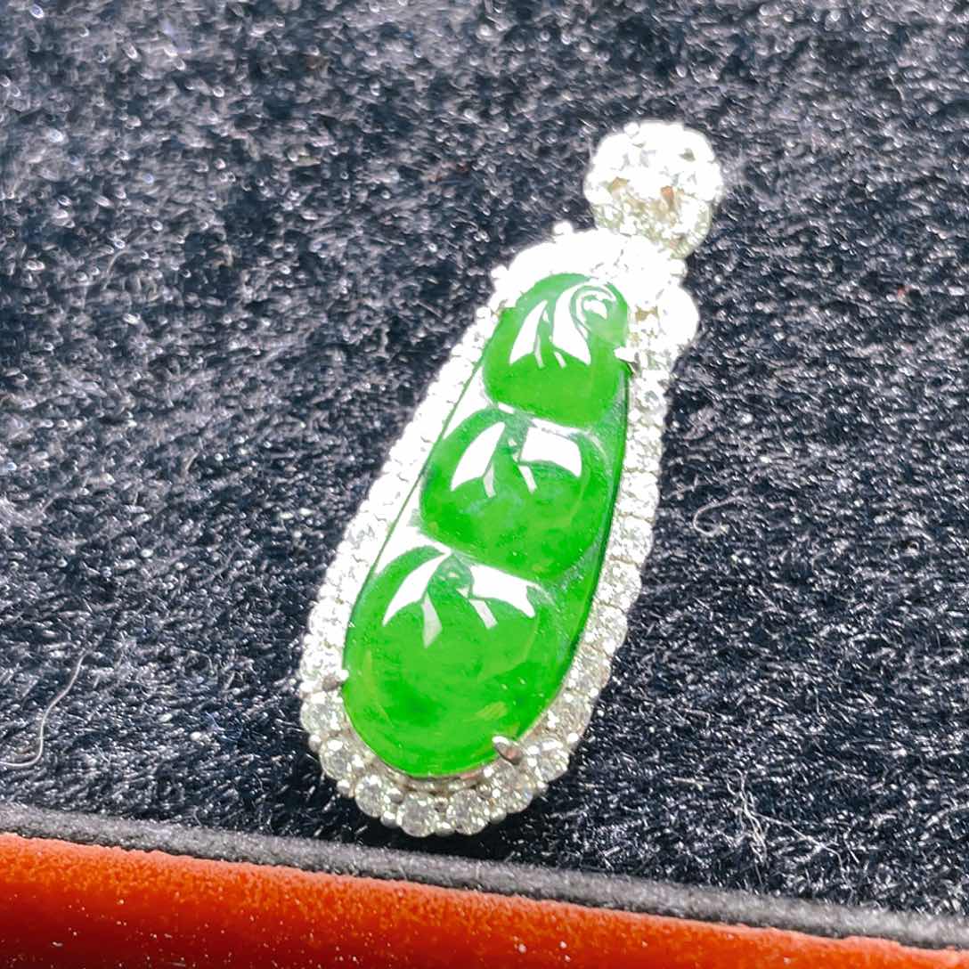 翡翠颈饰未镶嵌13，