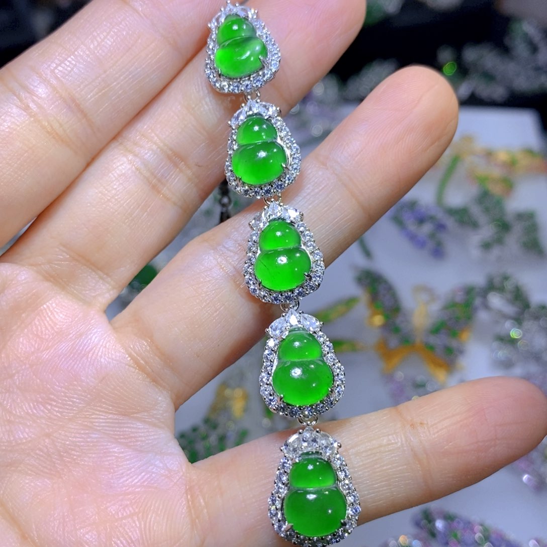 翡翠颈饰银S925镶嵌天然翡翠