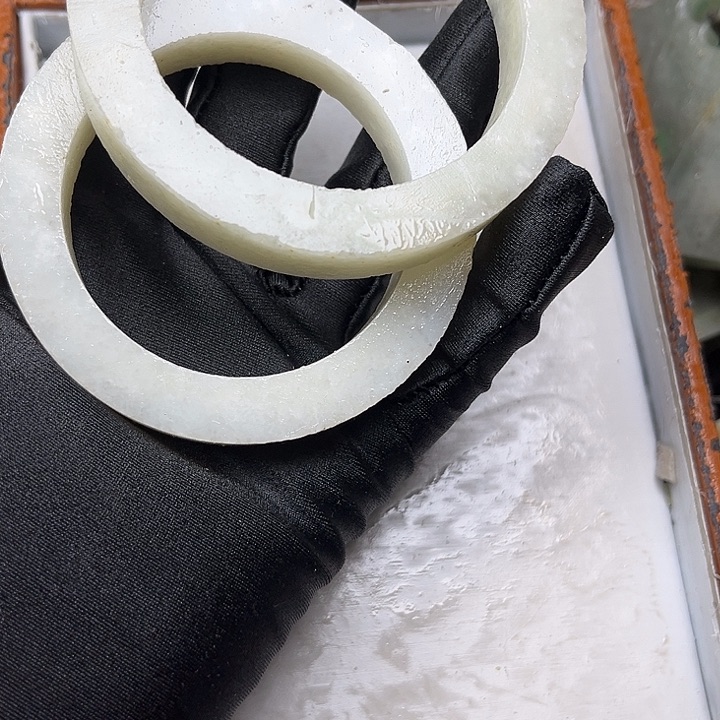 未镶嵌和田玉珠宝奇石