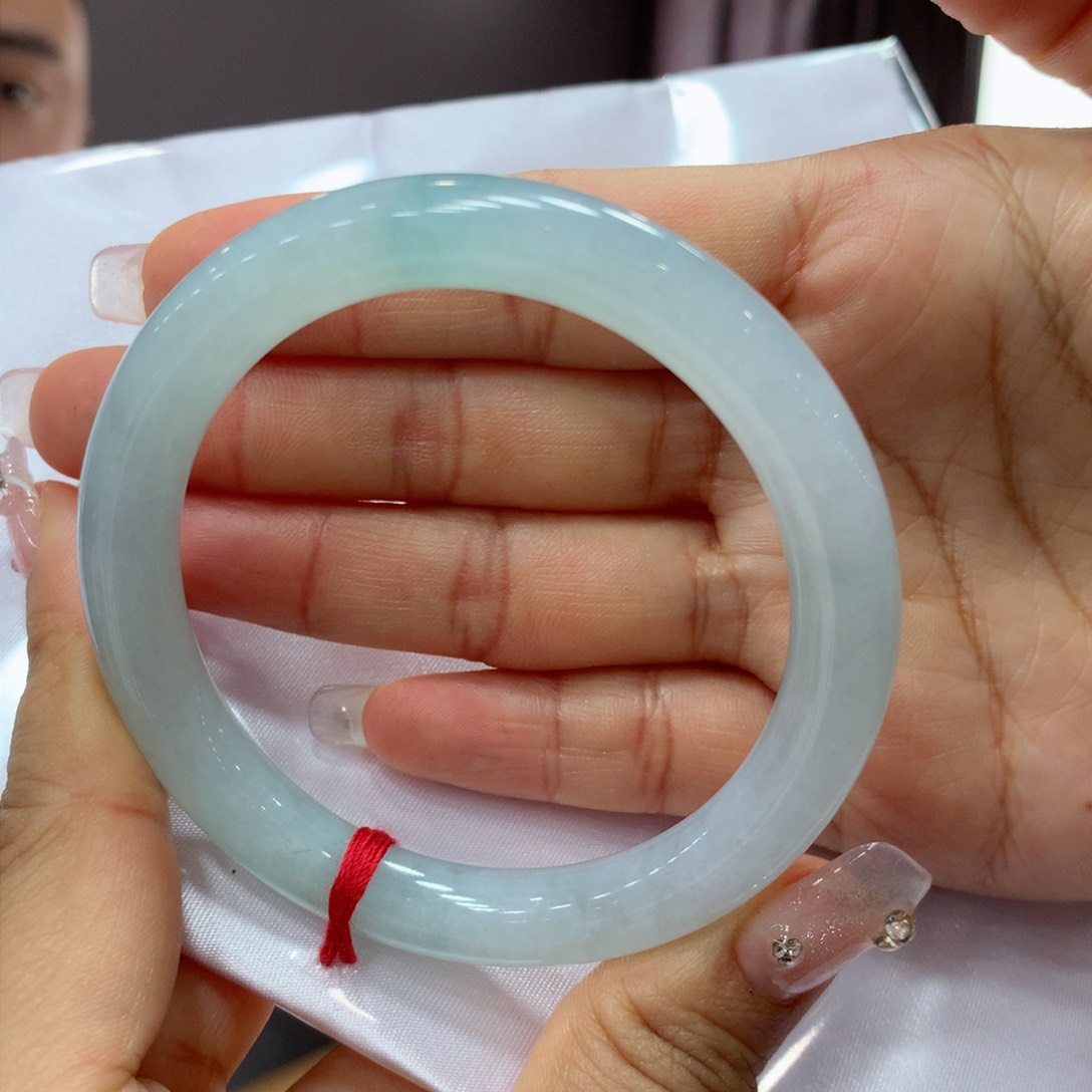 翡翠手镯未镶嵌买断