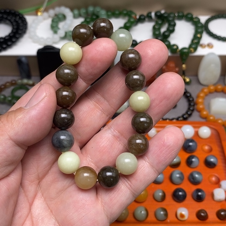 和田玉未镶嵌手链