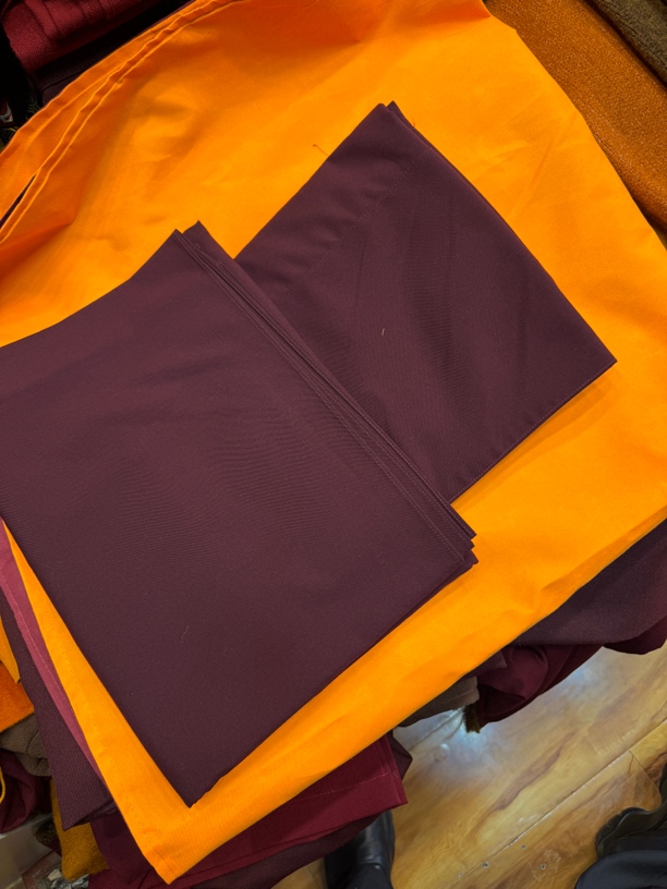 印度布的下半裙有三个颜色一套没条的